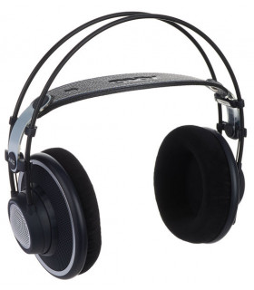 Esmart SRL - El AKG K52 es un auricular profesional de